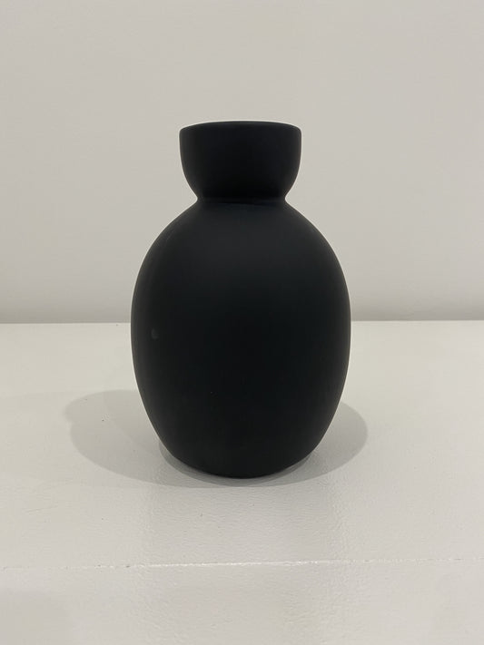 Tate Egg Black Matte Vase