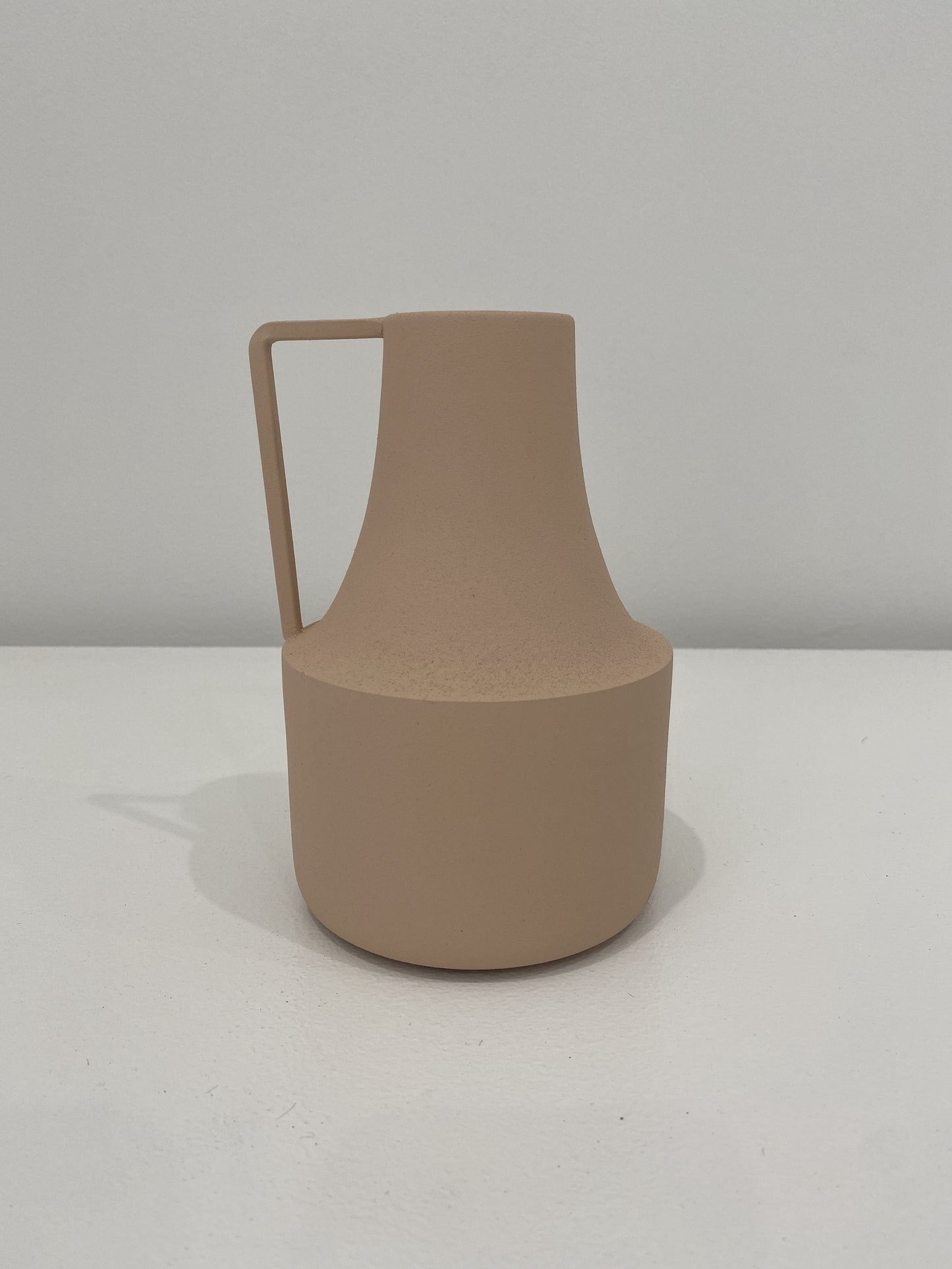 Amir Metal Vase/ Nude